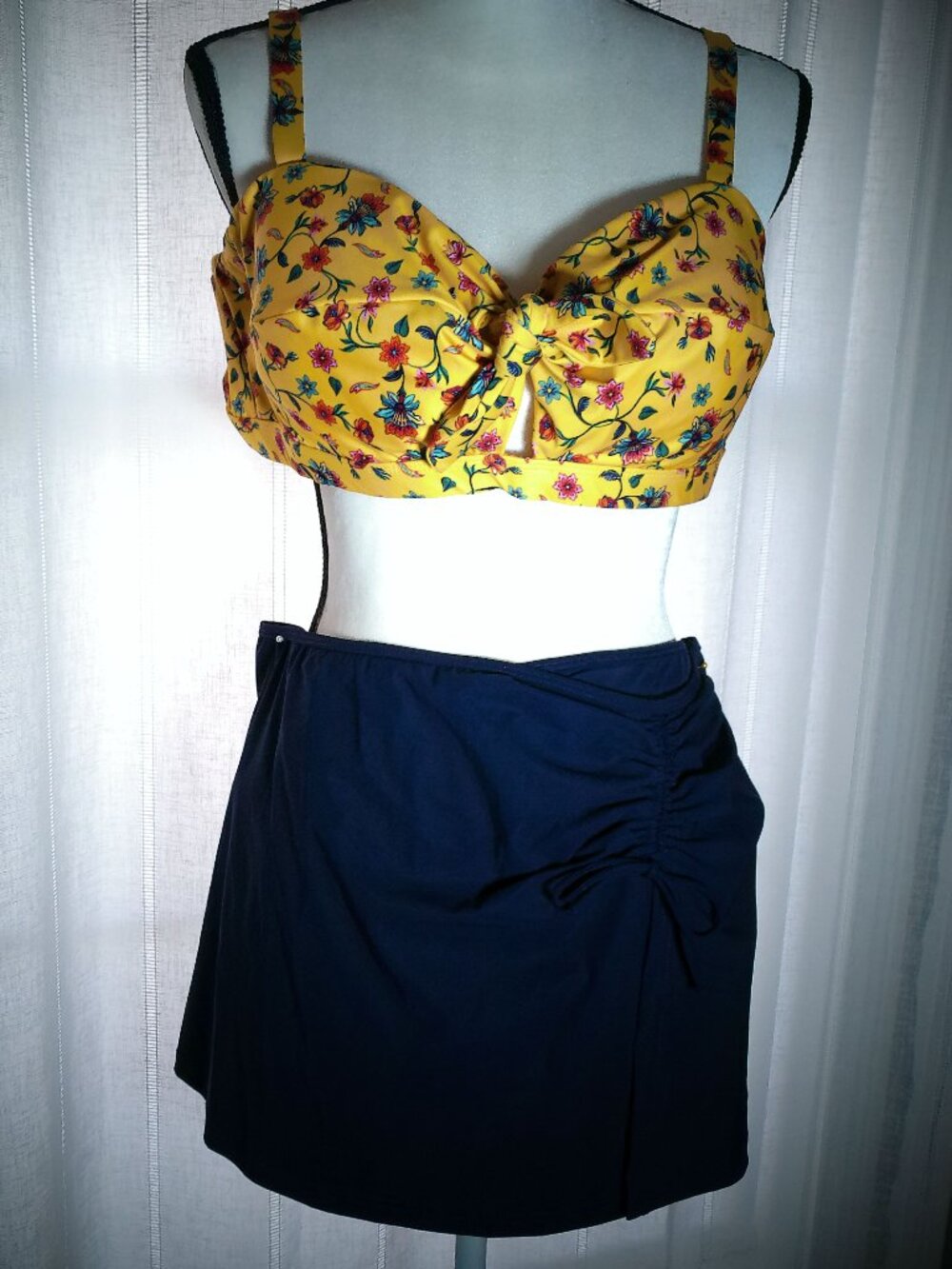 MODCLOTH & PROFILE by Gottex (2) Piece Swim Suit 2X/16
